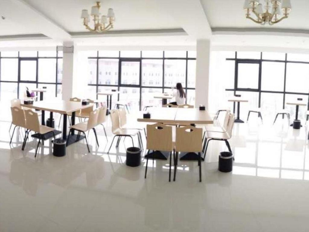 Greentree Inn Zhengzhou Xinzheng City Longhu Town Xiangyun Road Express Hotel Екстериор снимка