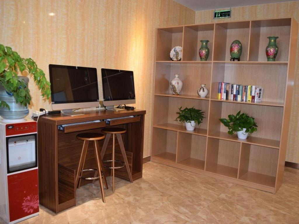 Greentree Inn Zhengzhou Xinzheng City Longhu Town Xiangyun Road Express Hotel Екстериор снимка