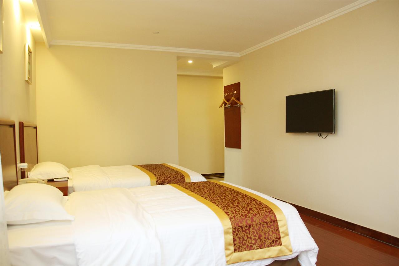 Greentree Inn Zhengzhou Xinzheng City Longhu Town Xiangyun Road Express Hotel Екстериор снимка