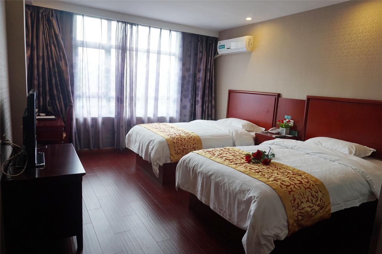 Greentree Inn Zhengzhou Xinzheng City Longhu Town Xiangyun Road Express Hotel Екстериор снимка