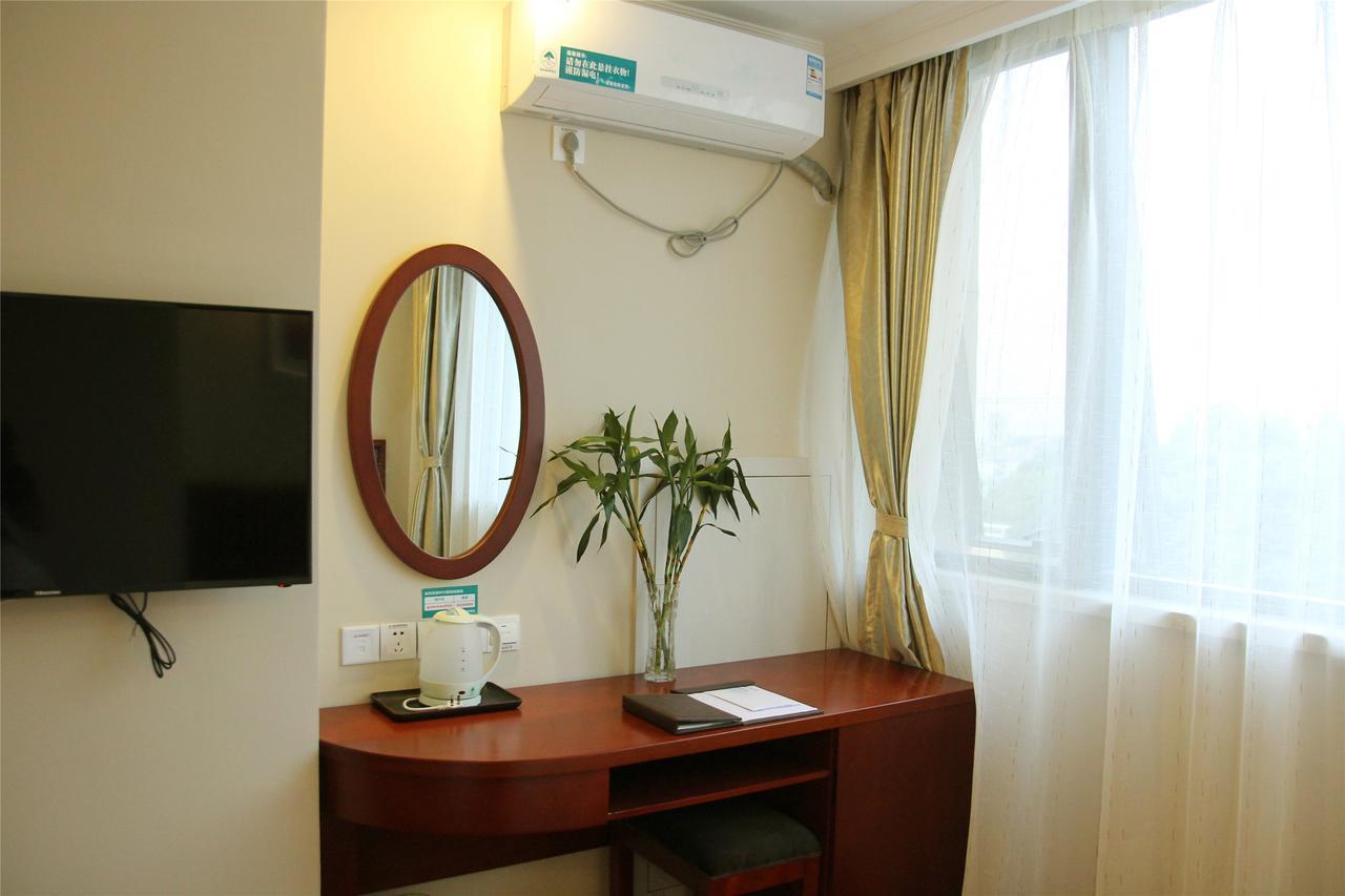 Greentree Inn Zhengzhou Xinzheng City Longhu Town Xiangyun Road Express Hotel Екстериор снимка